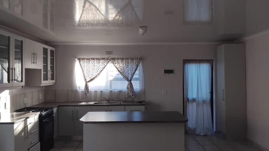 To Let 2 Bedroom Property for Rent in Myburgh Park Western Cape
